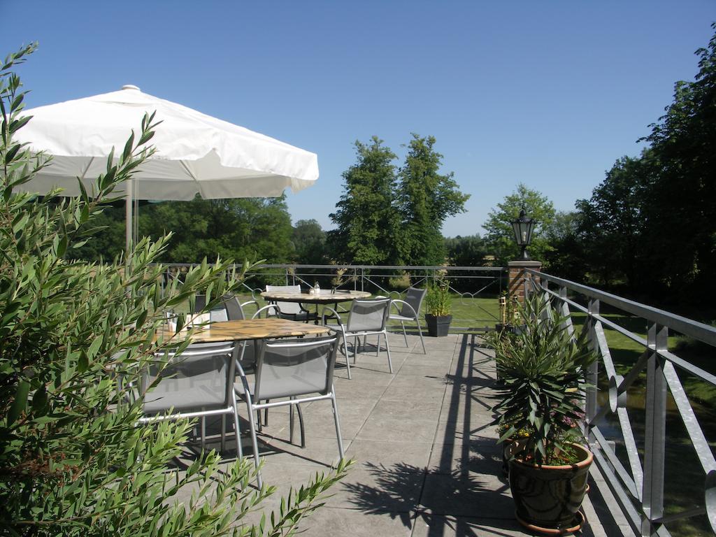 Gutshaus Redewisch Hotel & Restaurant Boltenhagen  Bagian luar foto